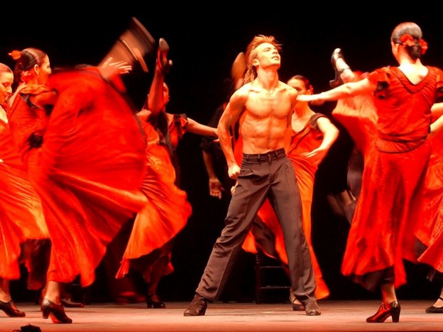 Le Boléro de Maurice Ravel, interprété ici à Bâle par Fernando Solano et l'Ensemble des Balletts Teatro Espanol de Fafael Aguilar. © KEYSTONE/MARKUS STUECKLIN y