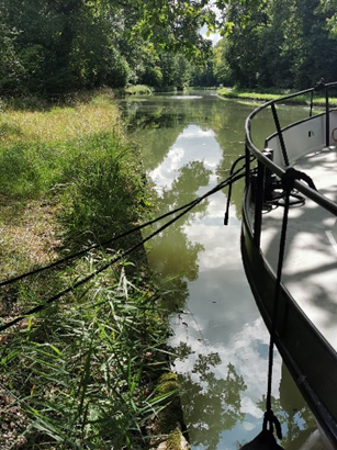 Photo : © Magali BRETON, canal du Loing y