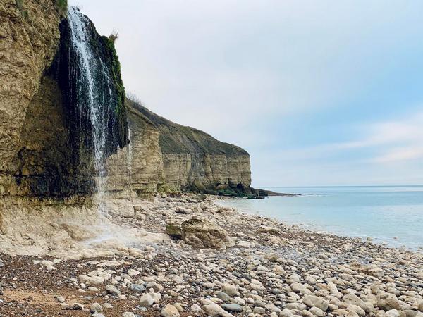 Cascade à Sainte-Honorine-des-Pertes, Calvados y