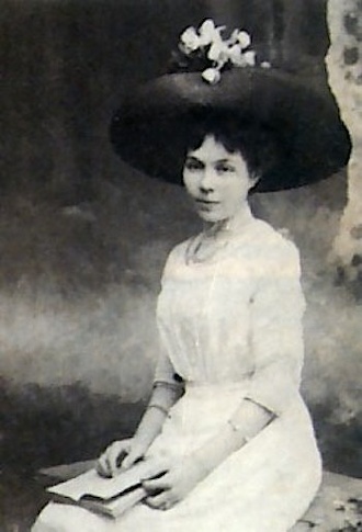 Cécile SAUVAGE y