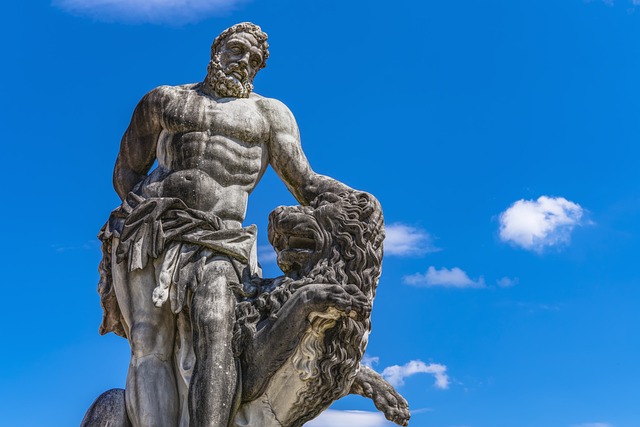 Statue d'Hercule y