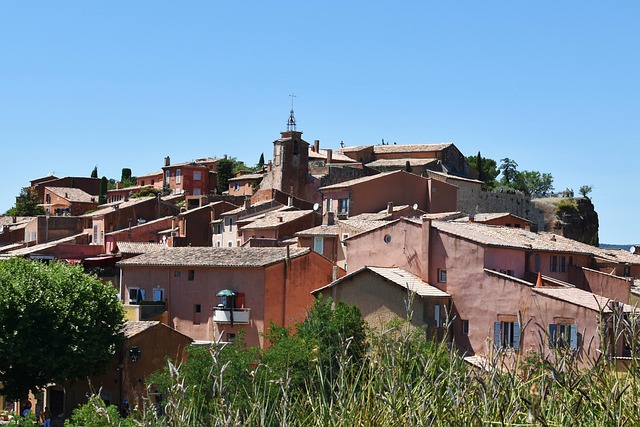 Village de Roussillon dans le Luberon, Provence y